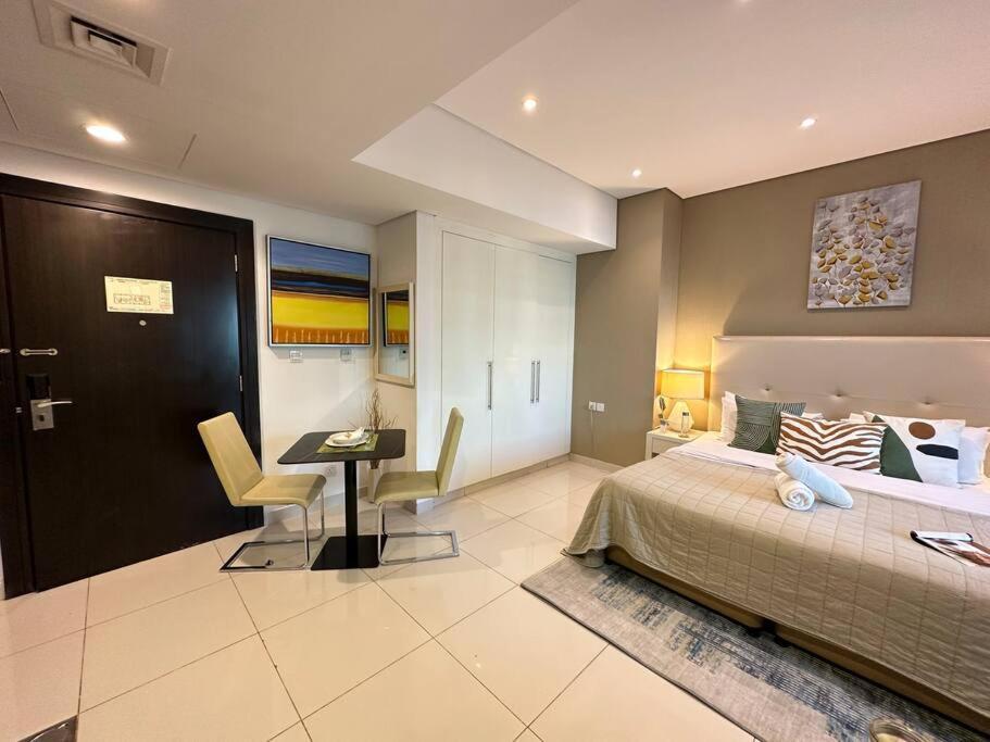 Ferienwohnung Manzil - Cozy Studio Nr Downtown W Canal Views Dubai Exterior foto